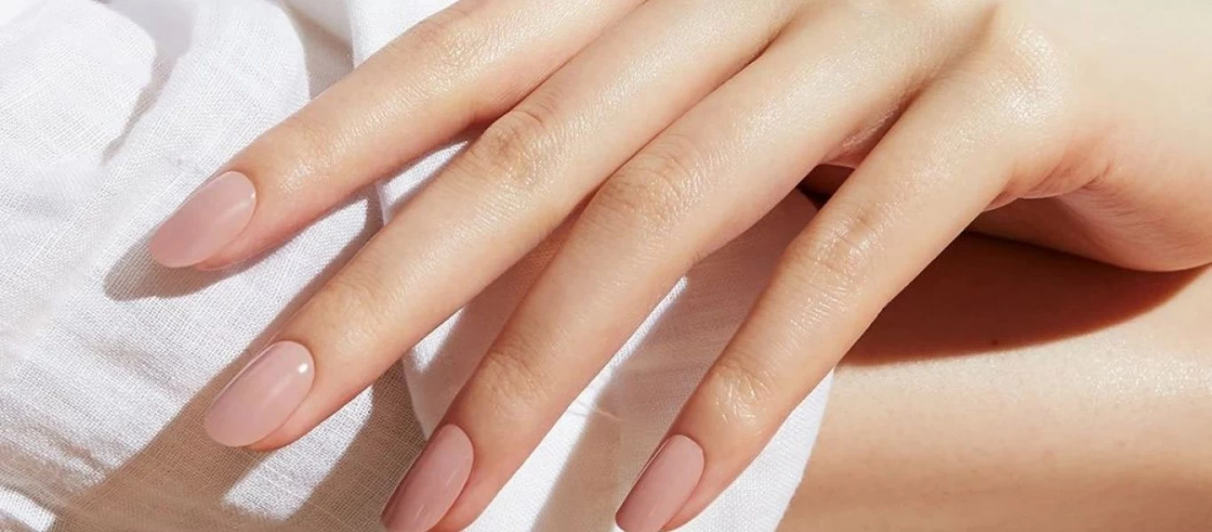 Τι φανερώνουν τα σημάδια στα νύχια για την υγεία μας